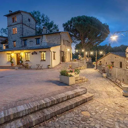 Charming In Montone With Garden 公寓 蒙托内
