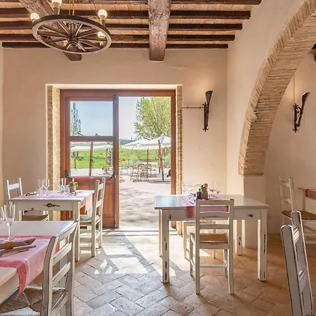 Charming In Montone With Garden 蒙托内