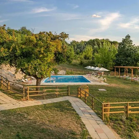 Charming In Montone With Garden Апартаменты Монтоне
